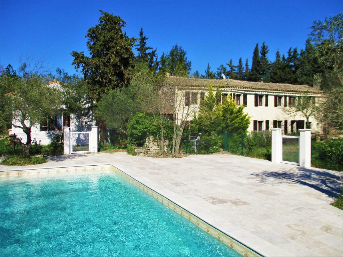 Le Mas Des Lilas Uzes Exterior photo